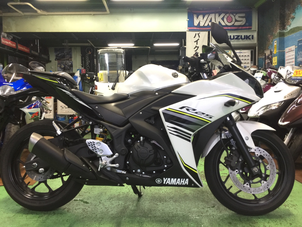 2017 YZF-R25 規制前36馬力 - ヤマハ